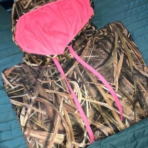 Medium Mossy Oak hoodie like new